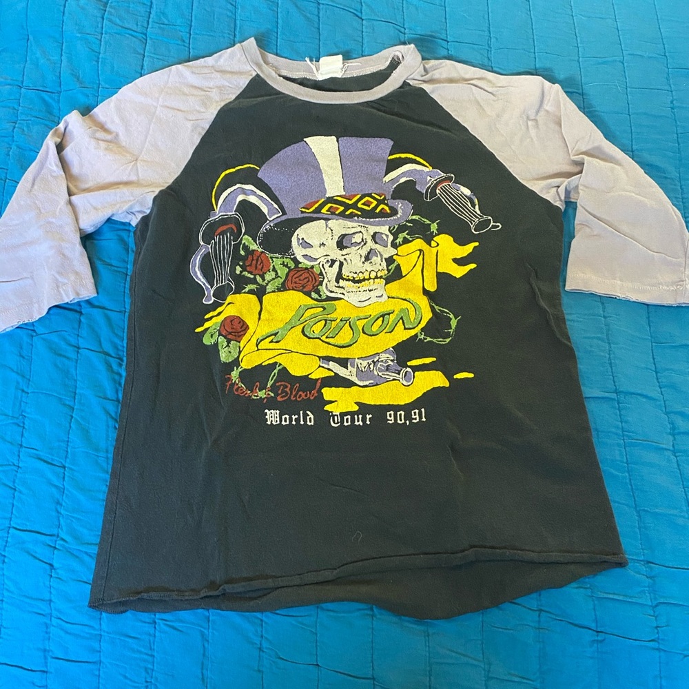 Brand new madeworn raglan
